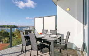 Cozy Apartment In Lübeck Travemünde With Wifi
